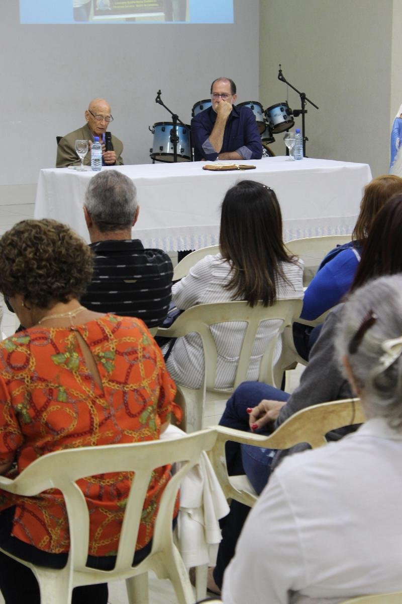 Estudo Bíblico Pe. Angelo e Pe. Walmir