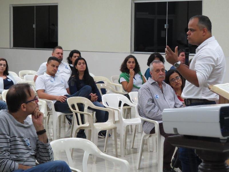  PALESTRAS MARIA MODELO DE MULHER E FAMÍLIA